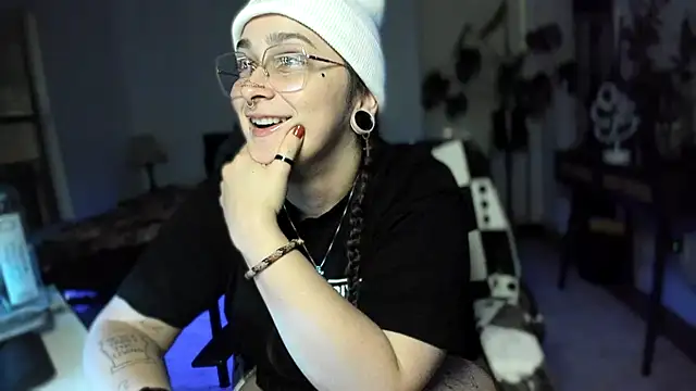 Snapshot of Alix_Valentine chatting on 10/30/25, 07:50 Alix Valentine online show from 10/30/25, 07:50