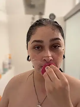 Snapshot of Alix_Valentine chatting on 10/25/25, 08:42 Alix Valentine online show from 10/25/25, 08:42