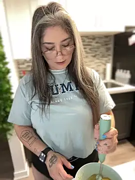 Alix Valentine online show from 10/03/25, 06:42