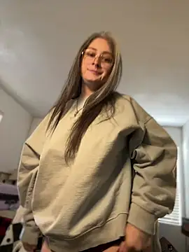 Alix Valentine online show from 05/04/26, 09:39