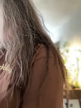 Snapshot of Alix_Valentine chatting on 11/03/25, 08:56 Alix Valentine online show from 11/03/25, 08:56