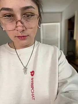 Alix Valentine online show from 02/11/26, 05:13