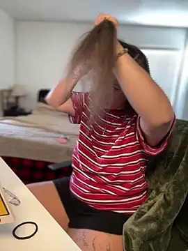 Alix Valentine online show from 06/07/26, 02:55