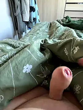 Snapshot of Colbaker6969 chatting on 01/10/26, 12:22 Colbaker6969 online show from 01/10/26, 12:22