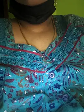 Snapshot of Villageanuty chatting on 02/04/26, 09:04 Villageanuty online show from 02/04/26, 09:04