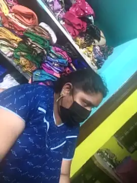 Snapshot of Villageanuty chatting on 02/06/26, 04:36 Villageanuty online show from 02/06/26, 04:36