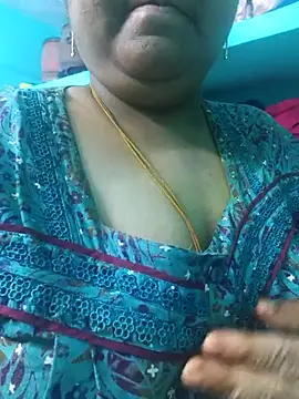 Snapshot of Villageanuty chatting on 02/06/26, 03:13 Villageanuty online show from 02/06/26, 03:13