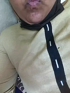 Villageanuty online show from 10/21/25, 12:04