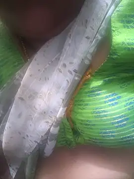 Snapshot of Villageanuty chatting on 02/09/26, 10:13 Villageanuty online show from 02/09/26, 10:13