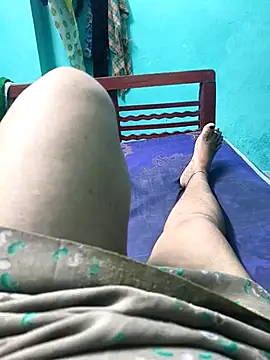 Snapshot of Villageanuty chatting on 02/15/26, 02:12 Villageanuty online show from 02/15/26, 02:12