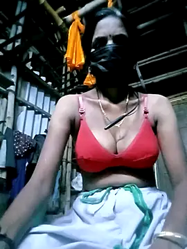 Snapshot of Tamilauntyhot chatting on 09/22/25, 11:27 Tamilauntyhot online show from 09/22/25, 11:27