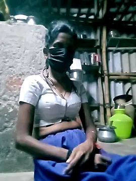 Snapshot of Tamilauntyhot chatting on 10/01/25, 02:06 Tamilauntyhot online show from 10/01/25, 02:06