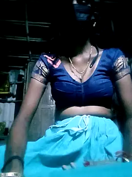 Snapshot of Tamilauntyhot chatting on 10/11/25, 02:29 Tamilauntyhot online show from 10/11/25, 02:29