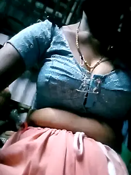 Snapshot of Tamilauntyhot chatting on 10/01/25, 06:01 Tamilauntyhot online show from 10/01/25, 06:01