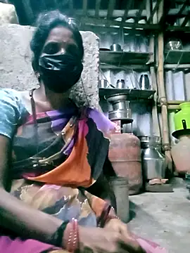 Snapshot of Tamilauntyhot chatting on 09/17/25, 01:13 Tamilauntyhot online show from 09/17/25, 01:13