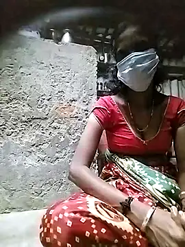 Snapshot of Tamilauntyhot chatting on 10/24/25, 03:11 Tamilauntyhot online show from 10/24/25, 03:11