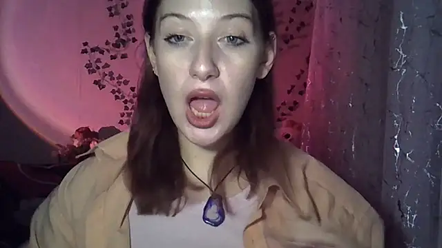 Lily Ember online show from 11/07/25, 06:34