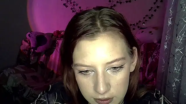 Lily Ember online show from 12/01/25, 06:20