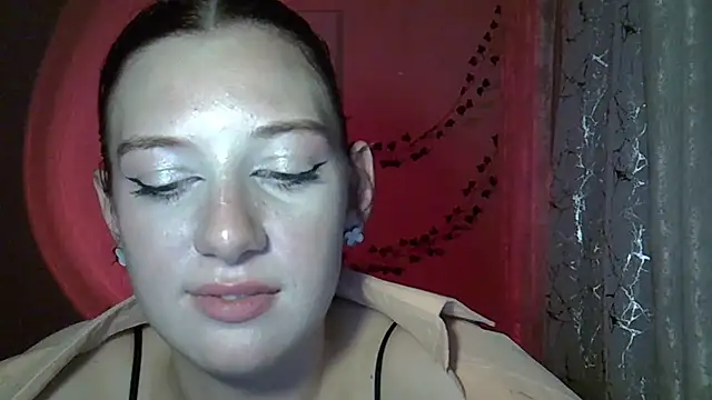 Lily Ember online show from 10/17/25, 10:22