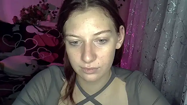 Lily Ember online show from 11/10/25, 06:46