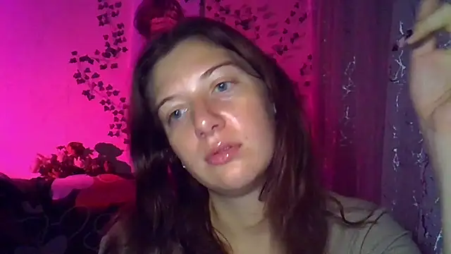 Lily Ember online show from 11/06/25, 06:12