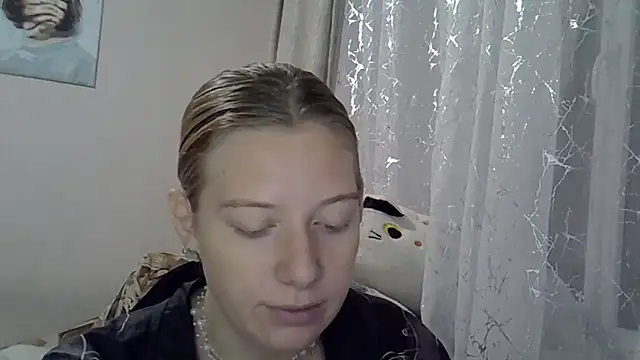 Lily Ember online show from 10/04/25, 07:26