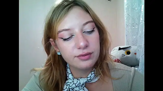 Lily Ember online show from 09/17/25, 04:31