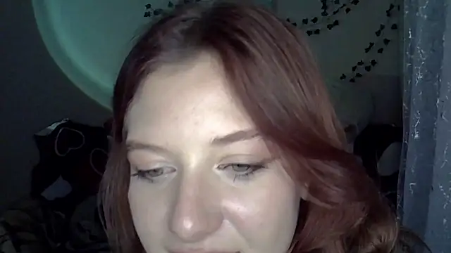 Lily Ember online show from 11/19/25, 06:19