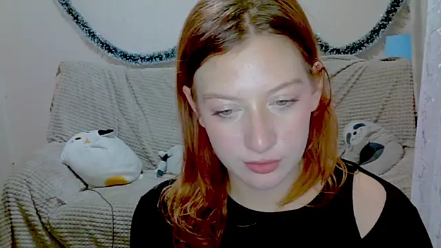 Lily Ember online show from 12/18/25, 06:12