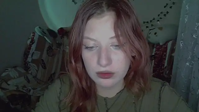 Lily Ember online show from 12/04/25, 06:07