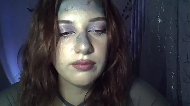 Lily Ember online show from 10/30/25, 07:11