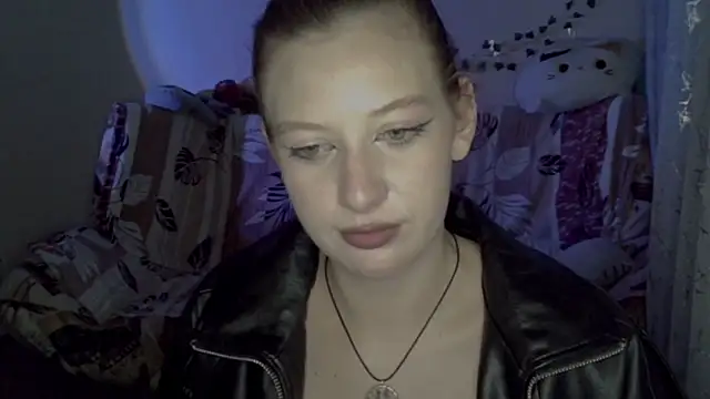 Lily Ember online show from 12/05/25, 06:39