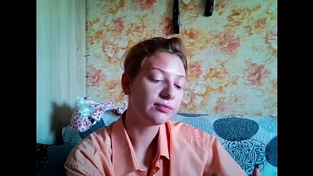 Lily Ember online show from 09/12/25, 02:39