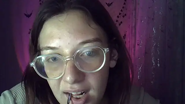 Lily Ember online show from 10/23/25, 10:41