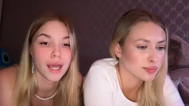 Snapshot of ChristyMarshall chatting on 11/13/25, 08:57 ChristyMarshall online show from 11/13/25, 08:57