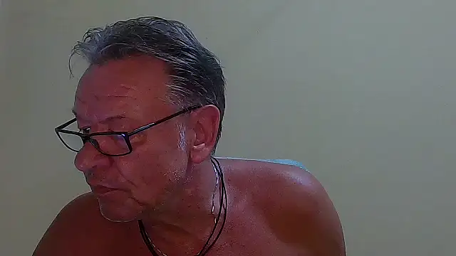 Unique X perience online show from 03/19/26, 03:17