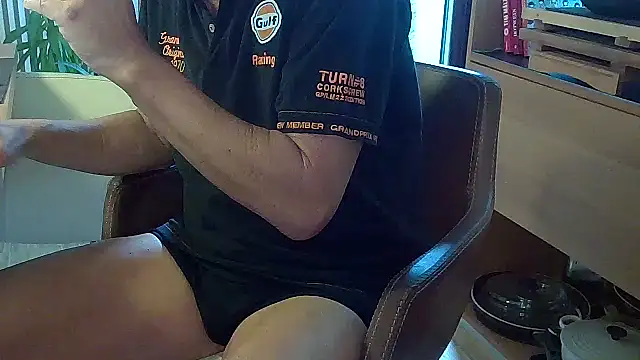 Unique X perience online show from 10/05/25, 11:23