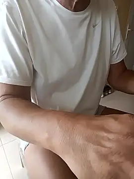 Unique X perience online show from 01/13/26, 08:24