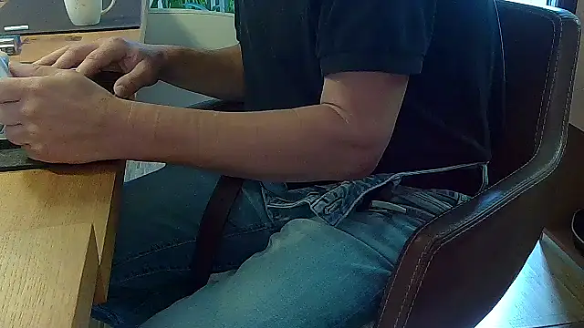 Unique X perience online show from 10/20/25, 09:54