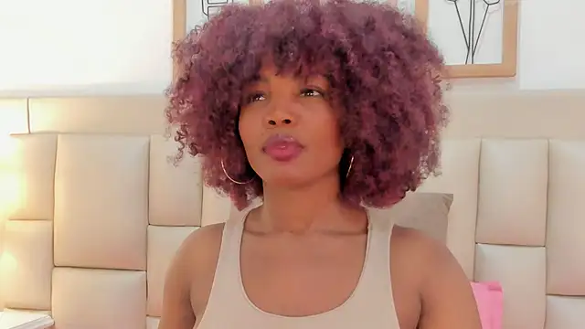 dakhota    online show from 10/25/25, 04:40