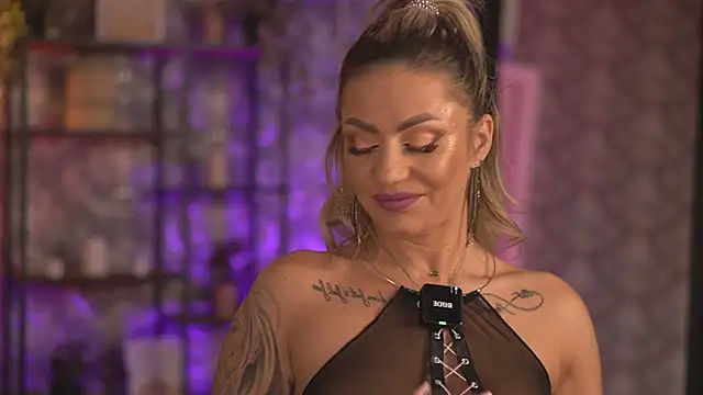 AlmaVelia online show from 09/29/25, 07:08