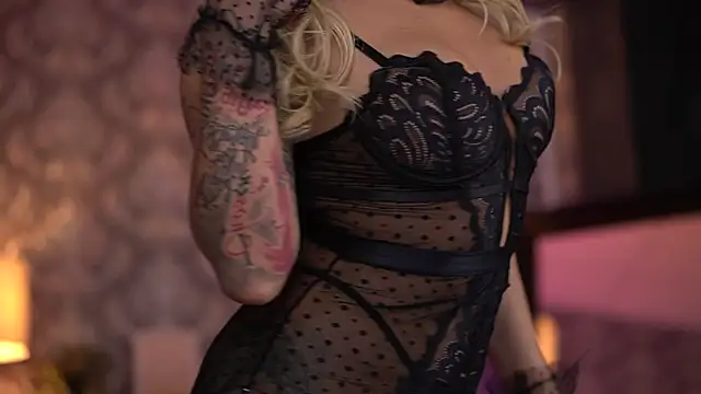 AlmaVelia online show from 10/16/25, 06:38