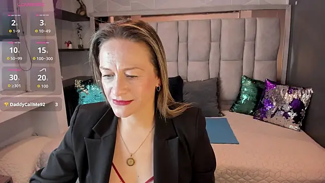 Snapshot of Charlot_milf chatting on 10/14/25, 12:06 Charlot milf online show from 10/14/25, 12:06