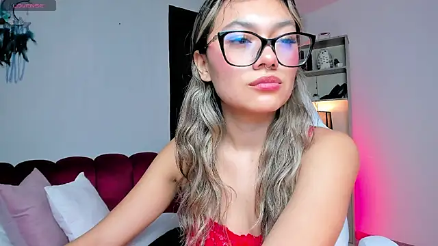 Tatiana mendoza online show from 10/10/25, 01:56
