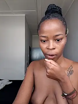 Snapshot of dark_honeyx26 chatting on 03/24/26, 02:17 dark honeyx26 online show from 03/24/26, 02:17