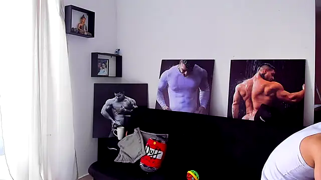 Marck Mathews online show from 12/04/25, 02:38