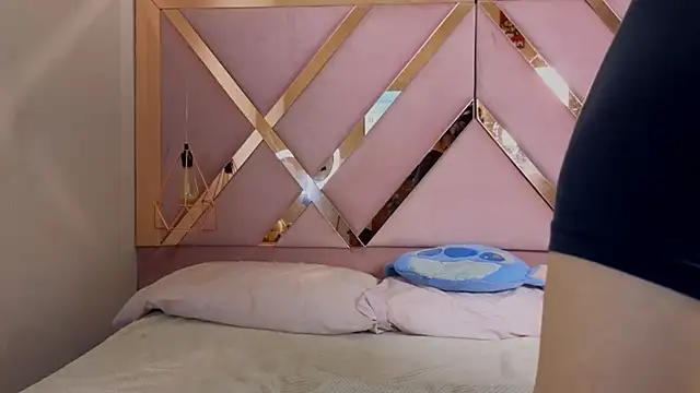 Snapshot of Sthephany_grand chatting on 12/02/25, 05:25 Sthephany grand online show from 12/02/25, 05:25