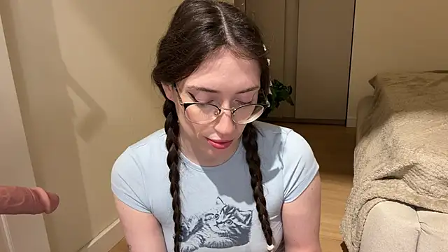 Kelly Berry   online show from 04/08/26, 06:20