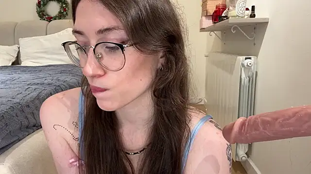 Kelly Berry   online show from 04/11/26, 06:55