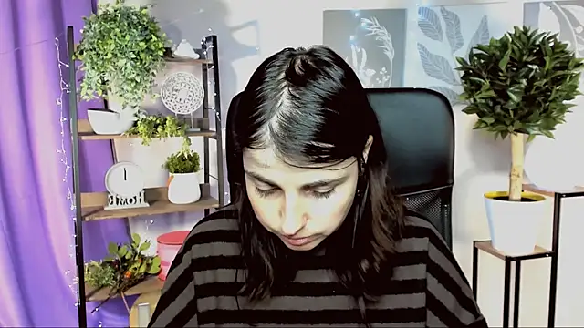 Snapshot of MartaEdams chatting on 03/16/26, 07:01 MartaEdams online show from 03/16/26, 07:01